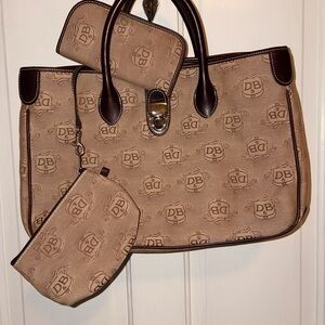 Dooney & Bourke Donegal Crest Tote & Coin Purse/Glasses Case